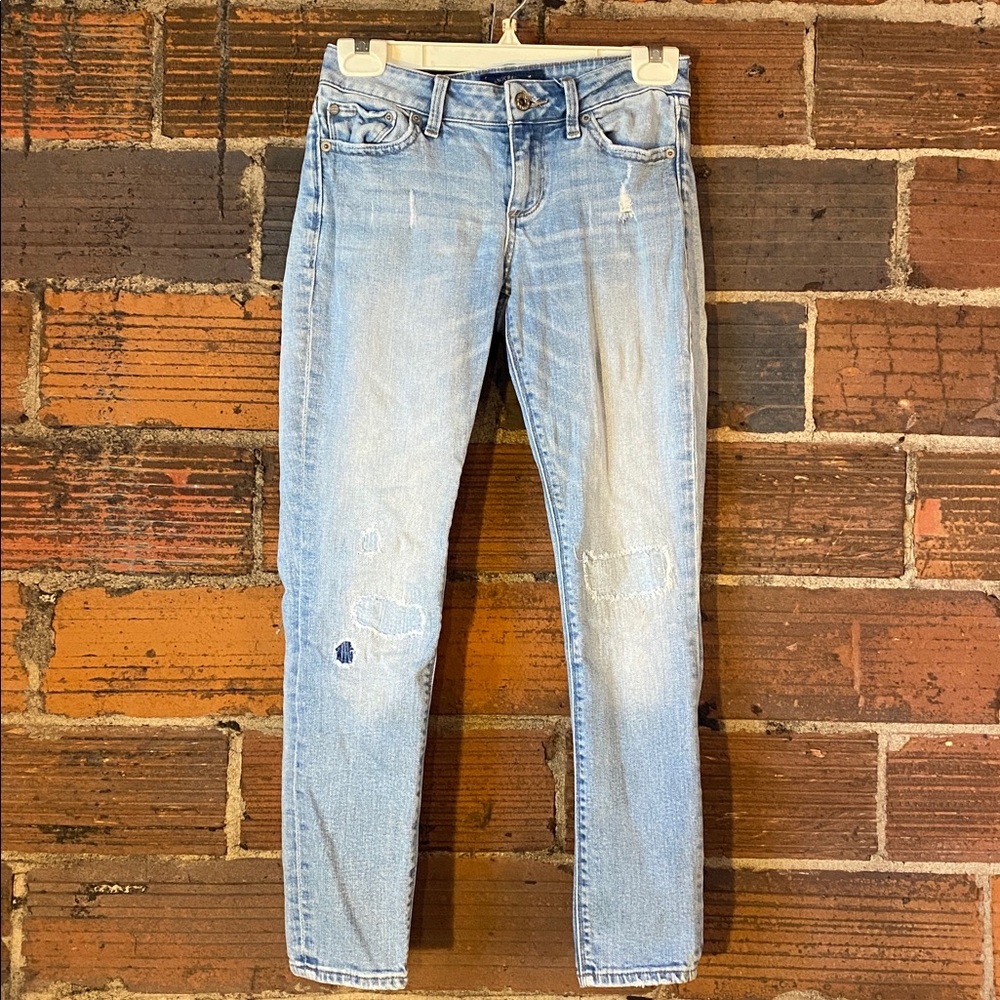 Lucky Brand Light Blue Women’s Distressed Patched Lolita Capri Jeans